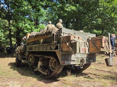 Ukázky na 21. Tankovém dni v Lešanech (foto redakce).