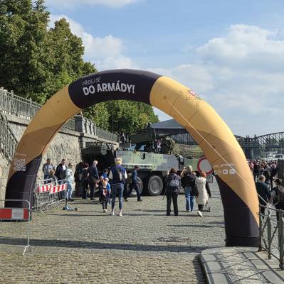 Armáda České republiky na Náplavce v Praze - květen 2025 (foto redakce).