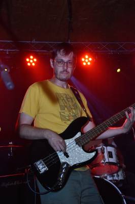 Kapela Hluchý Dovrat - David Škoda (foto Marie Hartmanová).