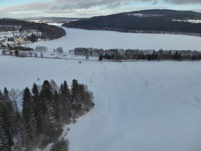 Pátrání po Tommim - Lipno a Přední Výtoň z dronu (foto archiv Simona Šitnerová).