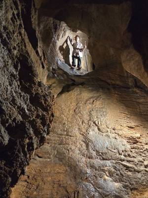 Koněpruské jeskyně - pasáček ovcí (foto redakce).