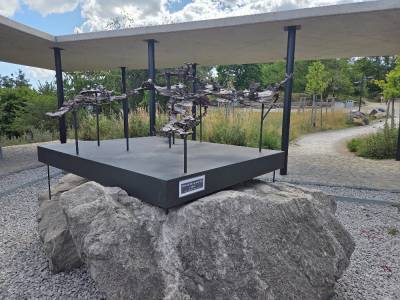 Okolí u Koněpruských jeskyň (foto redakce).