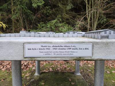 Památník Lety u Písku (foto redakce).