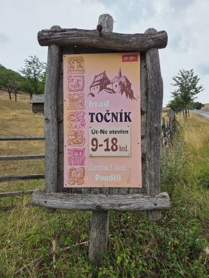 Hrad Točník červenec 2025 (foto redakce).