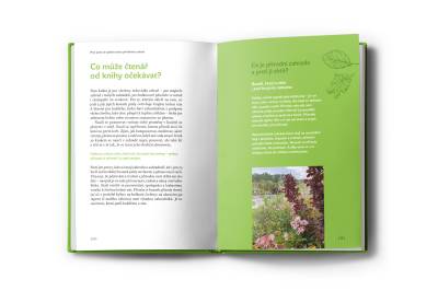 Kniha BYDLÍME NA ZAHRADĚ (foto archiv autorů).