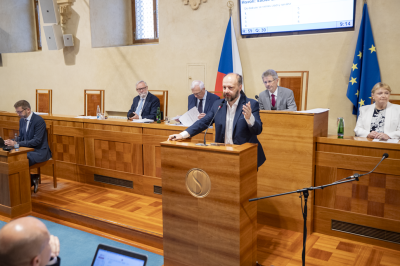 Senátor Václav Láska v Senátu (foto archiv Václava Lásky).
