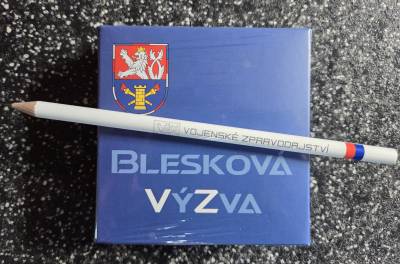 Propagační předměty Vojenského zpravodajství (foto redakce).