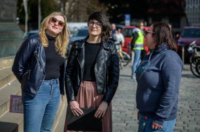 Marta Martinová, Klára Kadár a Jana Koláříková z Hnutí Kruh (foto archiv hnutí).